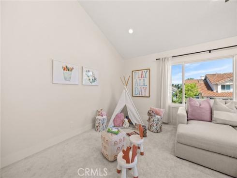 16  Harrisburg  , Irvine, CA