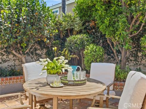 16  Harrisburg  , Irvine, CA