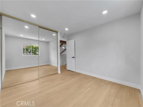 56 Monticello , Irvine, CA