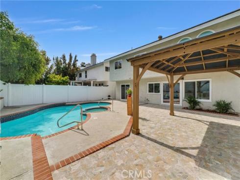 56 Monticello , Irvine, CA