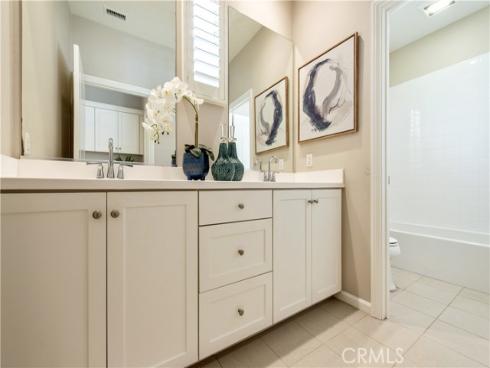146  Rotunda  , Irvine, CA
