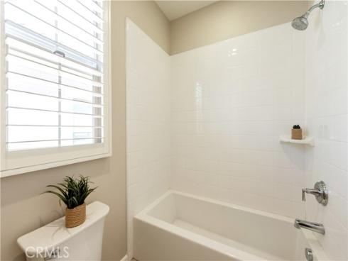 146  Rotunda  , Irvine, CA