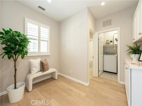 146  Rotunda  , Irvine, CA