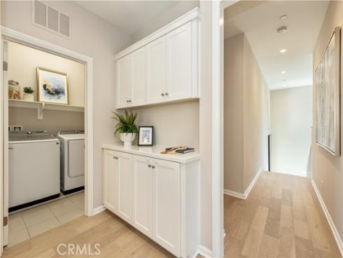 146  Rotunda  , Irvine, CA