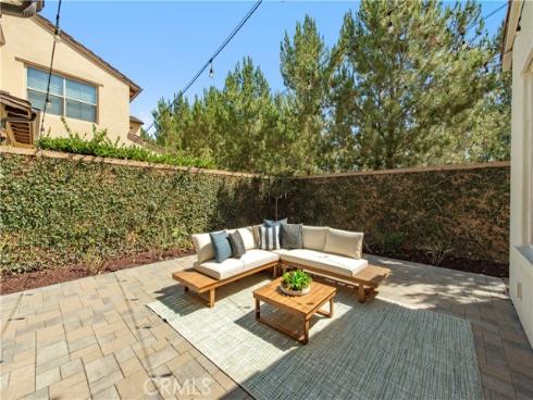 146  Rotunda  , Irvine, CA