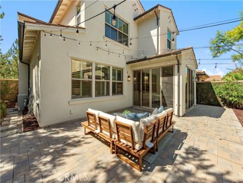146  Rotunda  , Irvine, CA