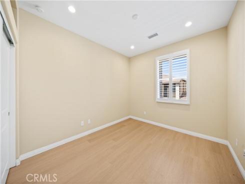 190  Crescent Moon  , Irvine, CA