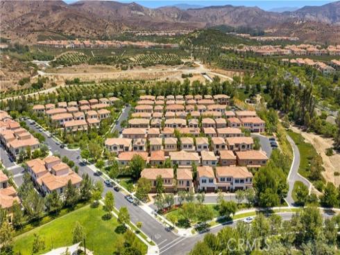 190  Crescent Moon  , Irvine, CA