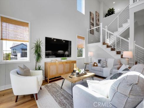 137  Rondo  , Irvine, CA