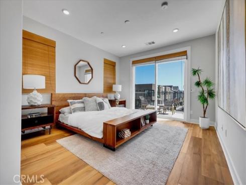 137  Rondo  , Irvine, CA