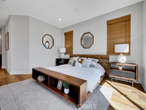 137  Rondo  , Irvine, CA