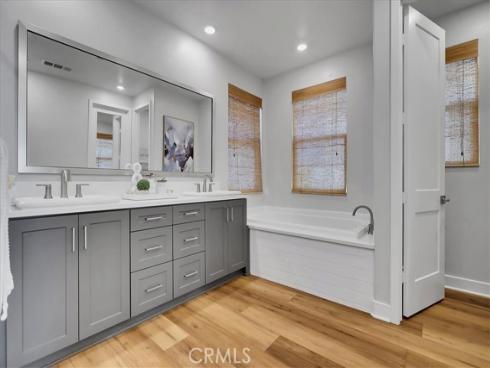 137  Rondo  , Irvine, CA
