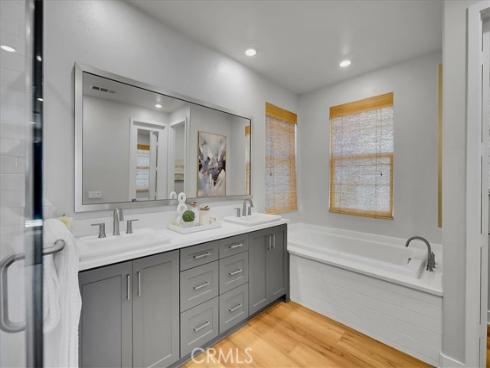 137  Rondo  , Irvine, CA