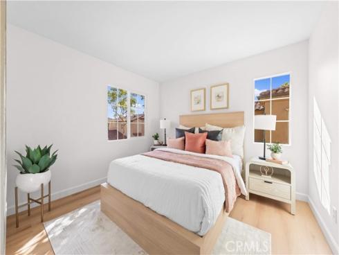 213 Great Lawn , Irvine, CA