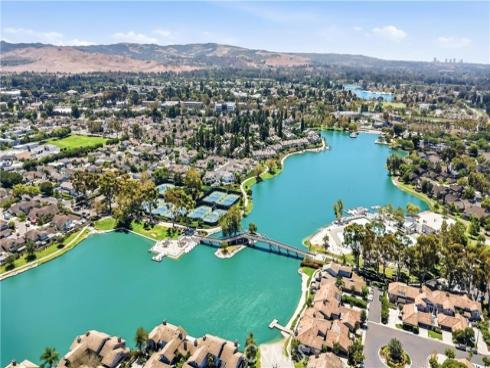 44 Silkberry , Irvine, CA