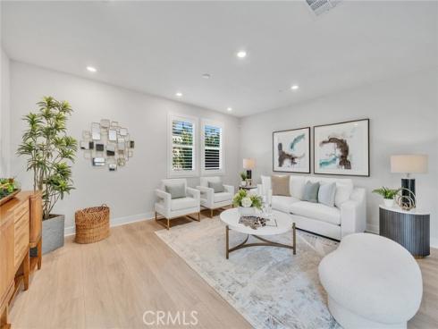 200  Chorus  , Irvine, CA