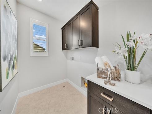 200  Chorus  , Irvine, CA
