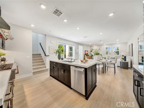 200  Chorus  , Irvine, CA