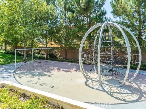 180 Frontier , Irvine, CA