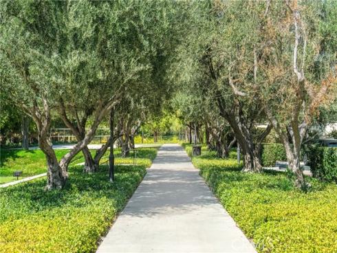 180 Frontier , Irvine, CA