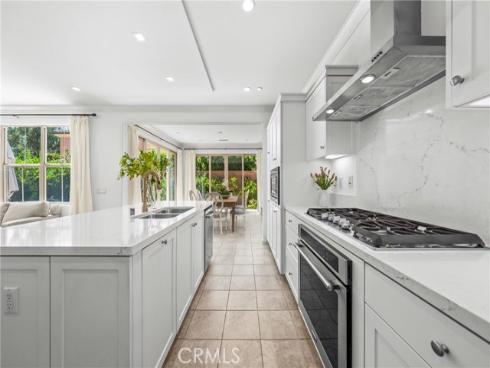 180 Frontier , Irvine, CA
