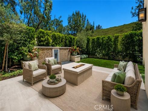 100 Della , Irvine, CA
