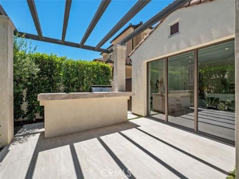 100 Della , Irvine, CA