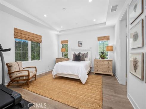 100 Della , Irvine, CA