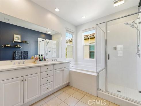 111  Bumblebee  , Irvine, CA