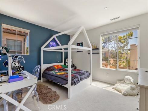 111  Bumblebee  , Irvine, CA