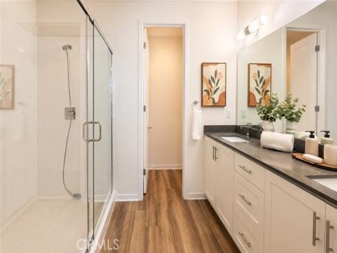122 Schick , Irvine, CA