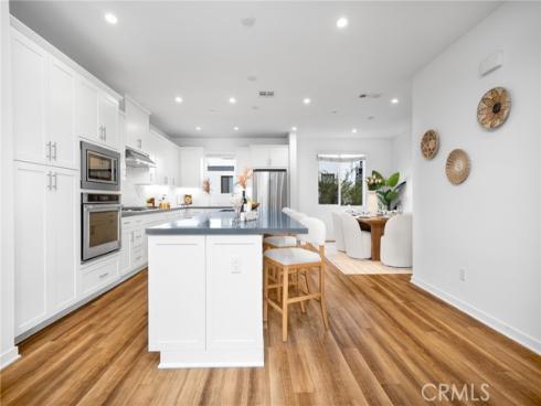 122 Schick , Irvine, CA