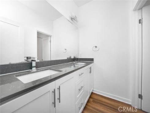 122 Schick , Irvine, CA