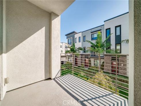 122 Schick , Irvine, CA
