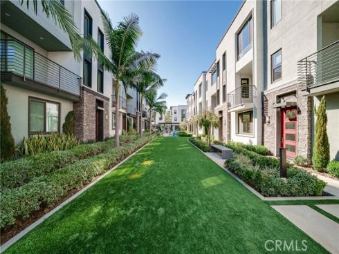 122 Schick , Irvine, CA