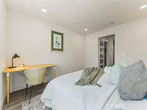 9 Southampton , Irvine, CA
