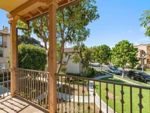 12  Tall Oak  , Irvine, CA