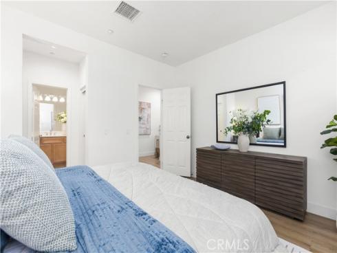 229  Dewdrop  , Irvine, CA