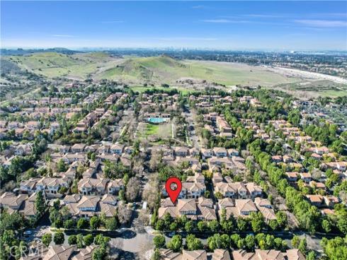 229  Dewdrop  , Irvine, CA