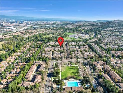 229  Dewdrop  , Irvine, CA