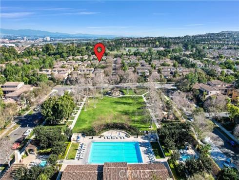 229  Dewdrop  , Irvine, CA