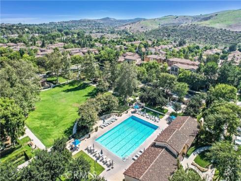 229  Dewdrop  , Irvine, CA