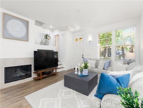 229  Dewdrop  , Irvine, CA