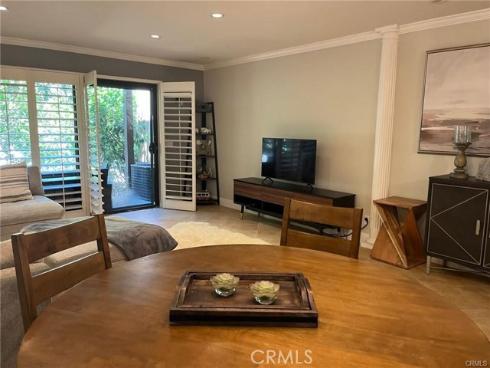 142 Orange Blossom 112 , Irvine, CA