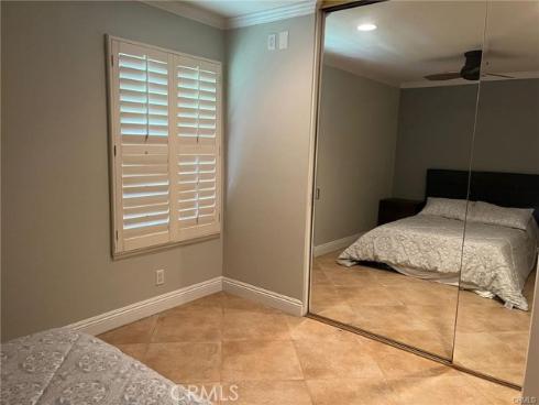 142 Orange Blossom 112 , Irvine, CA