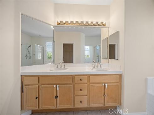 43 Del Carlo , Irvine, CA