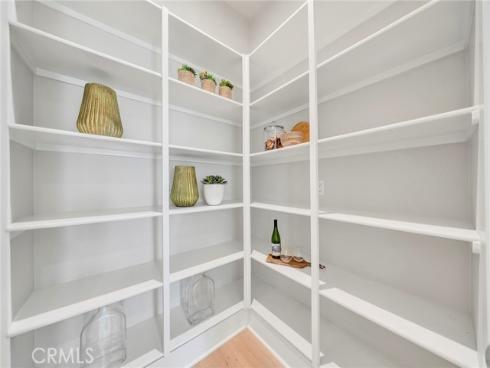 207  Pinnacle  , Irvine, CA