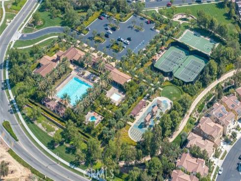 207  Pinnacle  , Irvine, CA
