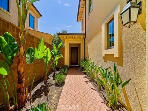 53 Open Range , Irvine, CA