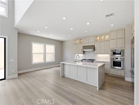 156  Apron  , Irvine, CA